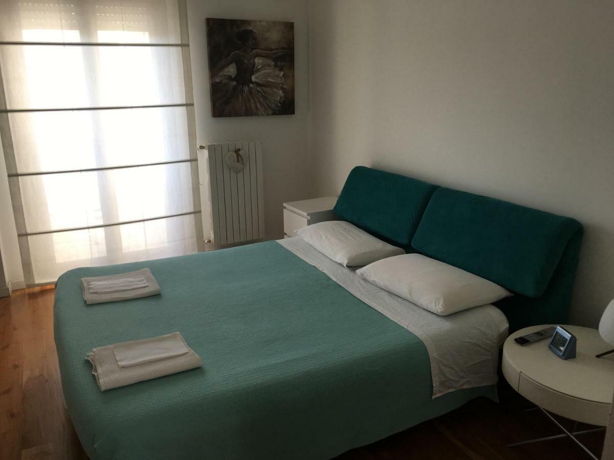 Flowers Apartment Bari Exterior photo